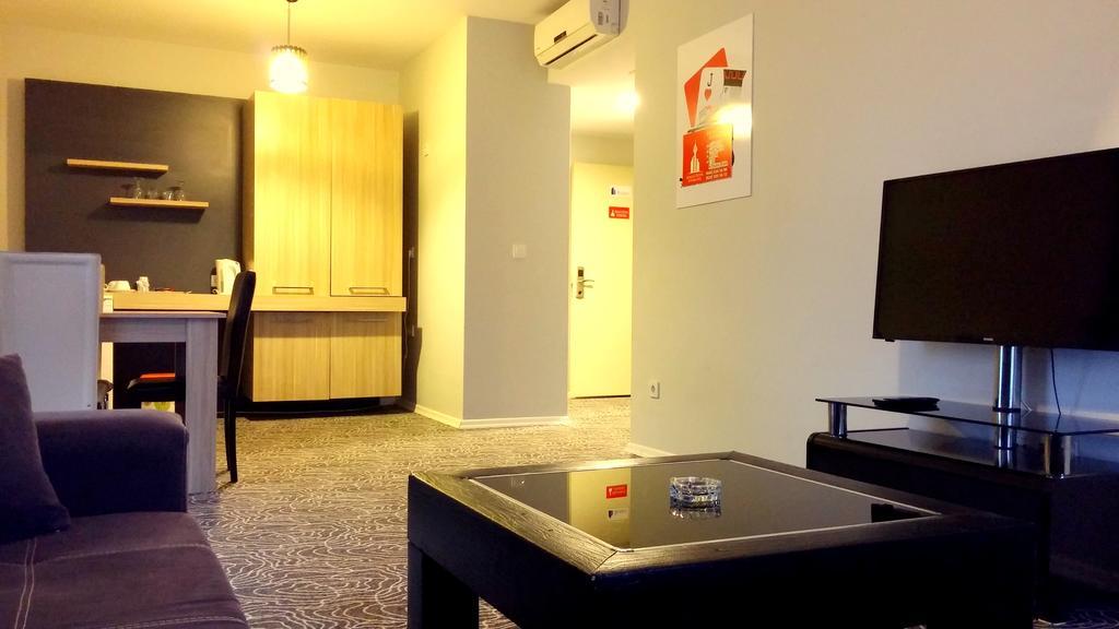 Merze Suite Konaklama Istambul Exterior foto